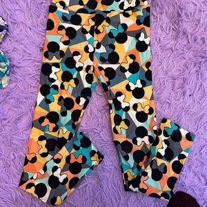 Minnie LulaRoe leggings size L/XL worn only a few times